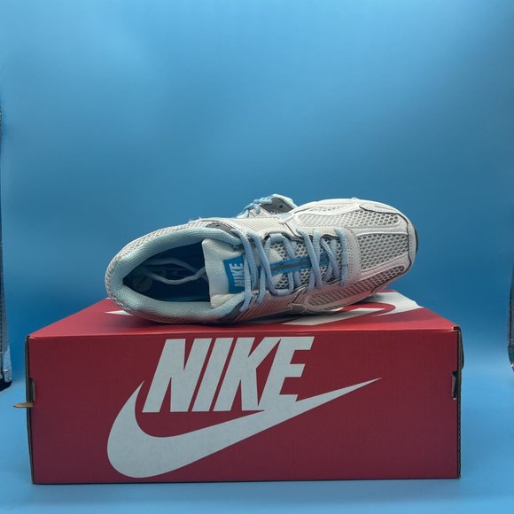 Nike Air zoom vomero 5 size 8 main image 4